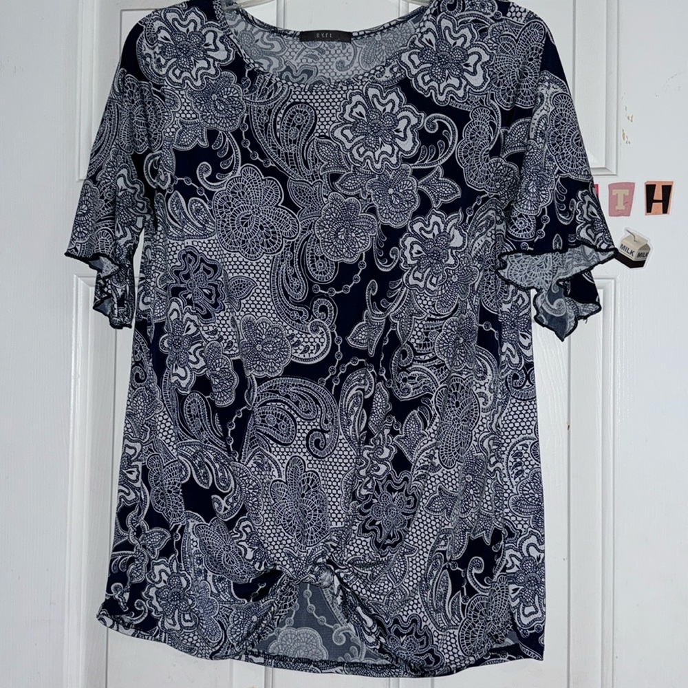 Gyft navy blouse